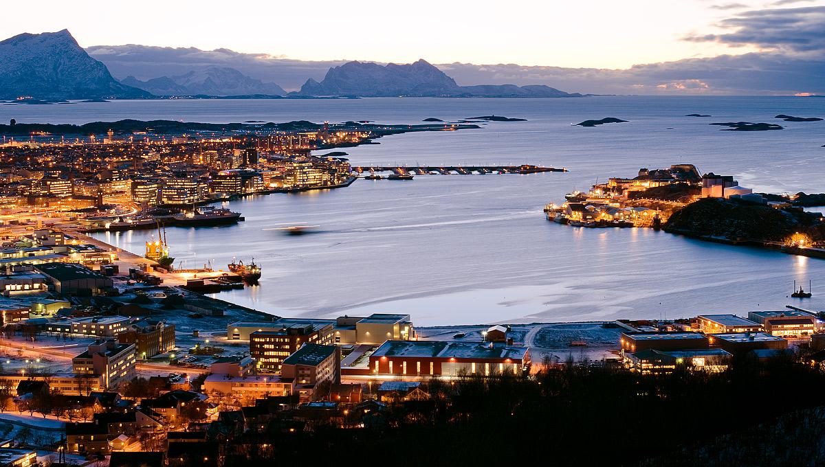 CRUCEROS BODO NORUEGA CRUCEROS SOL DE MEDIANOCHE CRUCEROS FIORDOS NORUEGOS CRUCEROS NORTE DE EUROPA Bodø Noruega